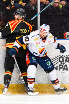 Brynäs Greg Scott och Djurgårdens Jacob Josefson