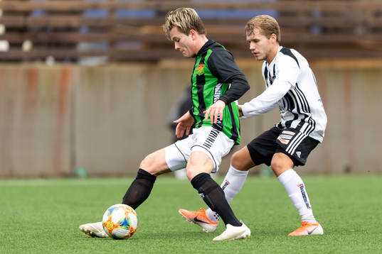 GAIS Anton Snibb och Lindomes Hampus Dahlqvist