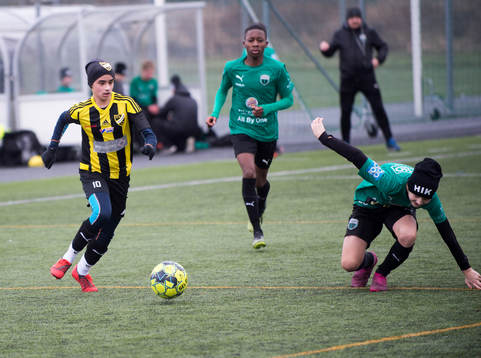 IFK Hässleholms Ali Reza Nazari i matchen i Vintercupen