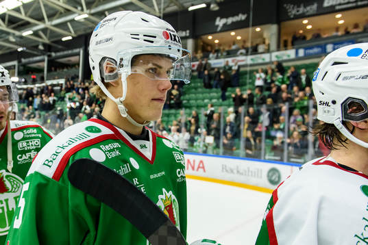 Rögles Isak Renemark jublar
