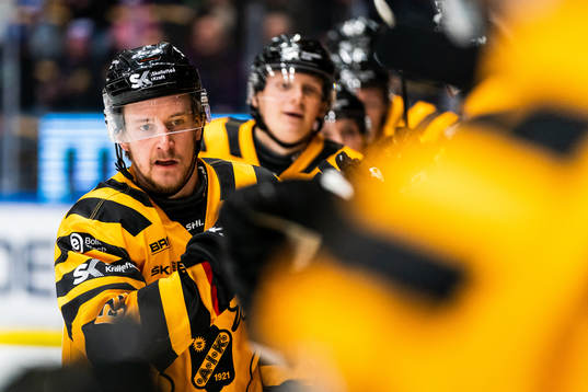 Skellefteås Jonathan Pudas jublar