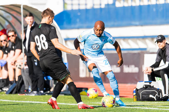 Sergey Petrov of Krasnodar and Fouad Bachirou of Malmö FF