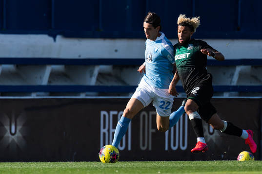 Adi Nalic and Tonny Vilhena of Krasnodar