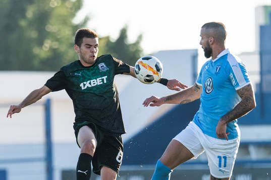 Cristian Ramírez of Krasnodar and Guillermo Molins of