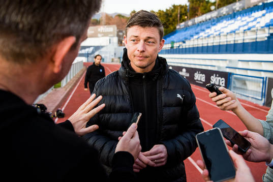 Head coach Jon Dahl Tomasson, Malmö FFs is interviewed by