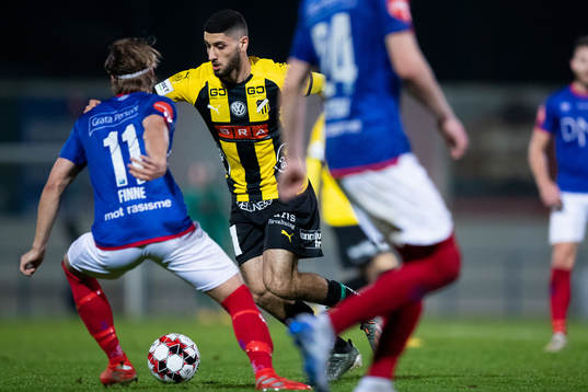 Häckens Aiham Ousou mot Vålerengas Bård Finne