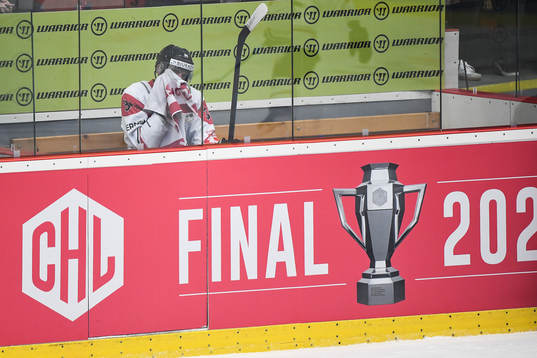 Brandon Gormley of Frölunda in the penalty box