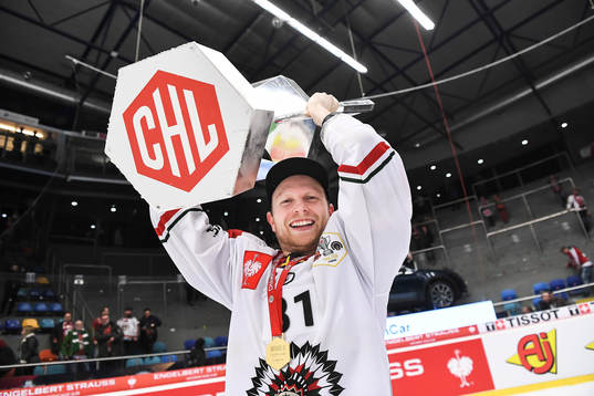 Ryan Lasch of Frölunda celebrates with the trophy