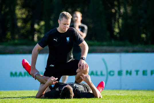 Fysioterapeut Jesper Robertsson och Marcus Antonsson