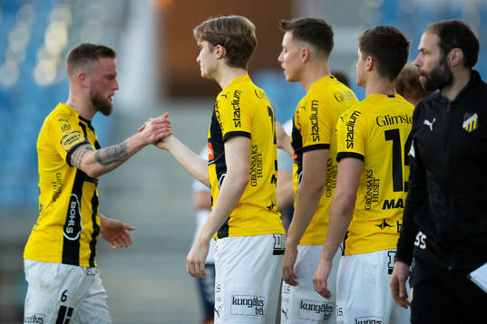 Jakob Hedenquist of Häcken substitutes Alexander Faltsetas