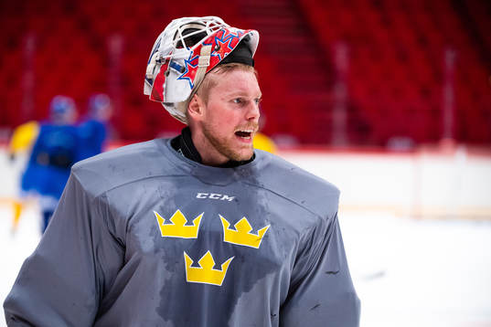 Goalkeeper Magnus Hellberg