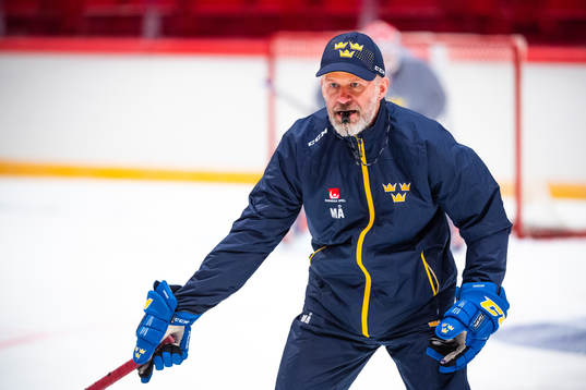 Assistant coach Markus Åkerblom