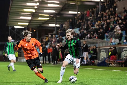 Trollhättans Johan Lundgren och GAIS Anton Snibb