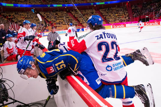 Emil Sylvegård of Sweden and Martin Zatovic of Czech