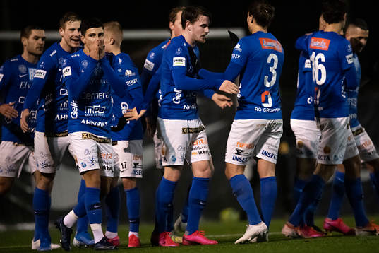 Norrbys spelare jublar