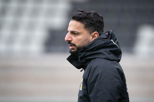 IFK Göteborgs tränare Poya Asbaghi