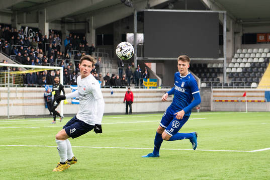 Helsingborgs Max Svensson och IFK Göteborgs Emil Holm