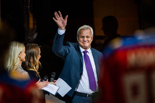 Stefan Persson  is selected to the Swedish Hockey Hall of