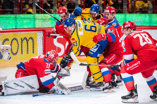 Fredrik Händemark, Dennis Everberg of Sweden against
