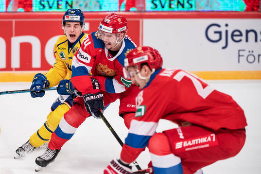 Nils Lundkvist of Sweden and Pavel Kudryavstsev of Russia