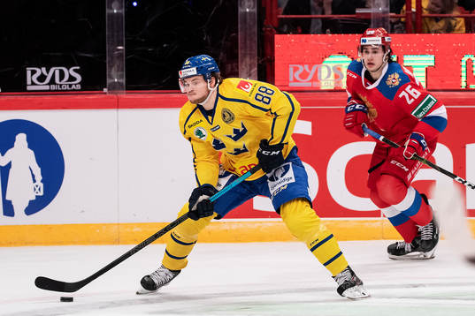 Malte Strömwall of Sweden and Alexander Romanov of Russia