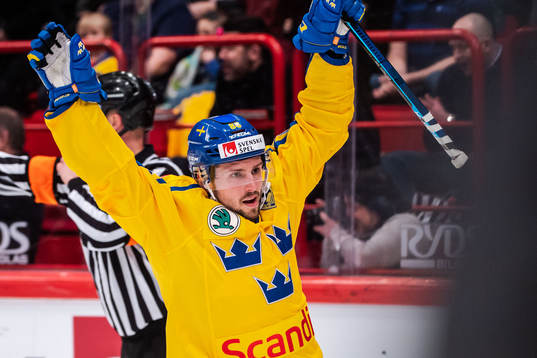 Mathias Bromé of Sweden celebrate