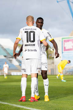 Jasse Tuominen and Godswill Ekpolo of Häcken celebrates 0-2