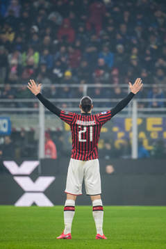 Zlatan Ibrahimovic of Milan celebrates