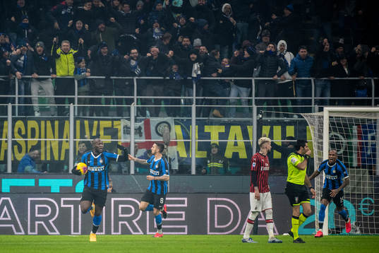 Romelu Lukaku and Matias Vecino of Inter celebrate