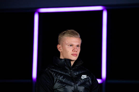 Bläddra bland fler bilder av Football, Norway, Haaland interview