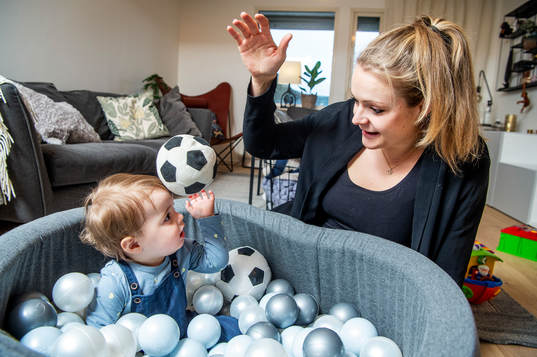 Hilda Carlén var landslagsmålvakt i fotboll men valde