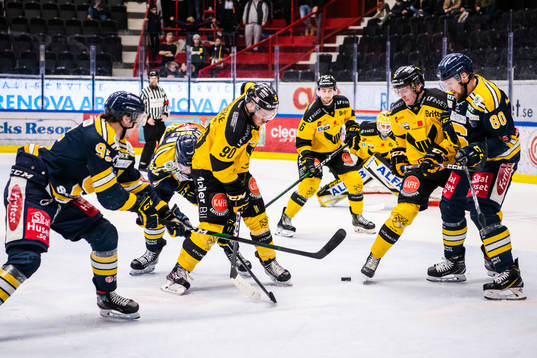 Västerås Kelsey Tessier och Södertäljes Ludwig