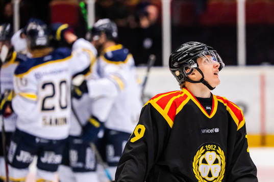 Brynäs Daniel Mannberg deppar
