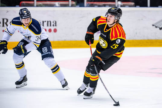 s Jesper Williamsson och Brynäs Oscar Birgerssoon