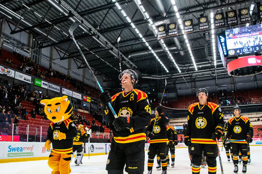 Brynäs Greg Scott jublar