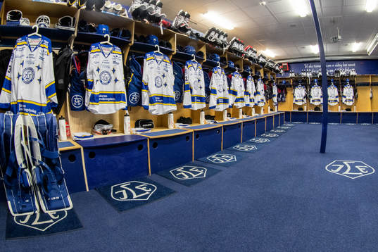 Leksands omklädningsrum är redo innan ishockeymatchen i