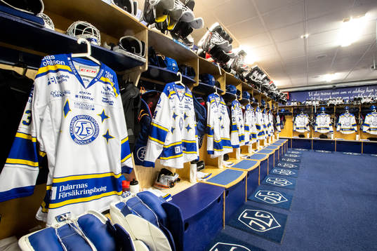 Leksands omklädningsrum är redo innan ishockeymatchen i