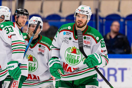 Rögles Eric Gelinas jublar