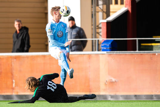 Varbergs Joakim Lindner och Malmö FFs Sören Rieks