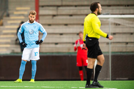 Malmö FFs Rasmus Bengtsson deppar