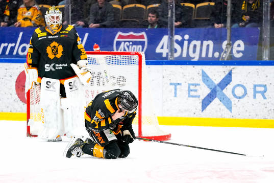 Skellefteås Filip Berglund utgick skadad