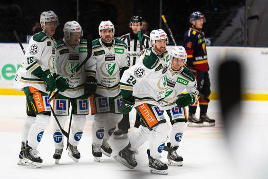 Färjestads Jonathon Blum jublar