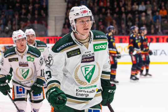 Färjestads Daniel Viksten jublar