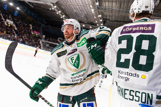 Färjestads Jonathon Blum jublar