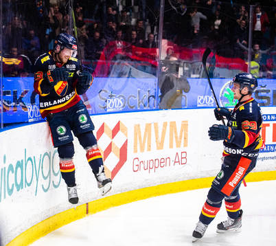 Djurgårdens Linus Hultström jublar