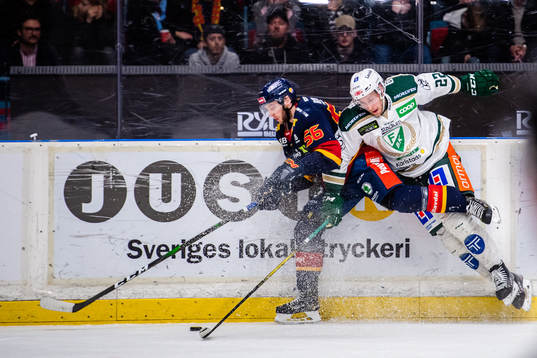 Djurgårdens Robin Norell och Färjestads Per Åslund