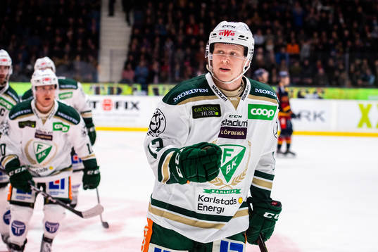 Färjestads Daniel Viksten jublar