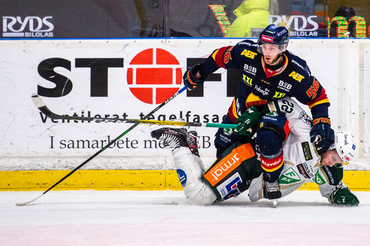 Djurgårdens Robin Norell och Färjestads Per Åslund