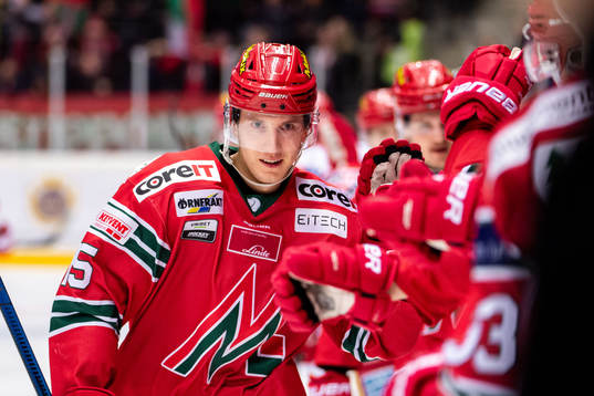 Modos Adam Tambellini jublar