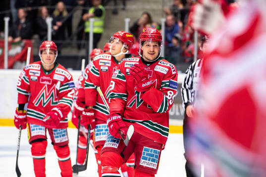 Modos Patrik Karlkvist jublar